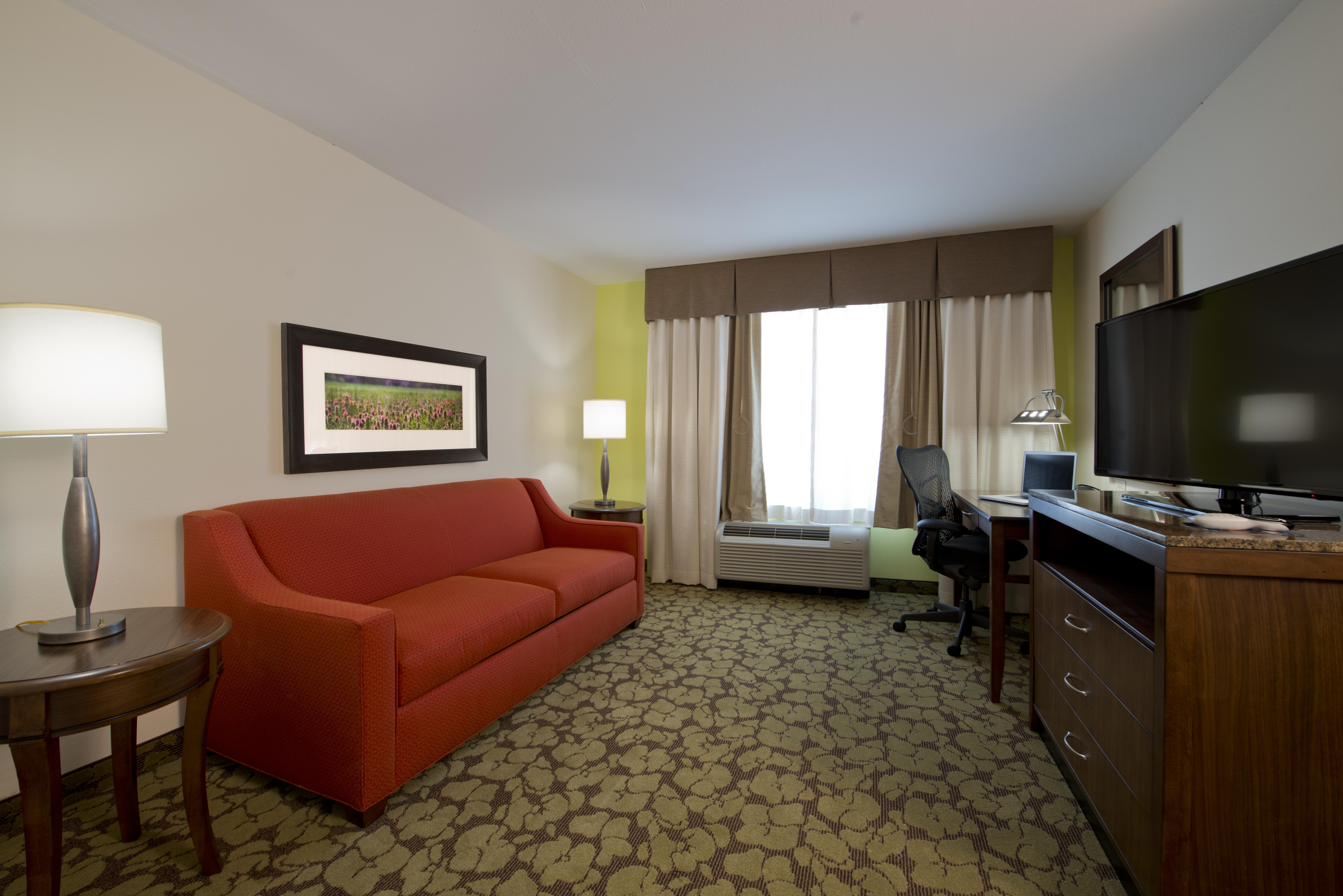Graduate By Hilton Knoxville Room photo